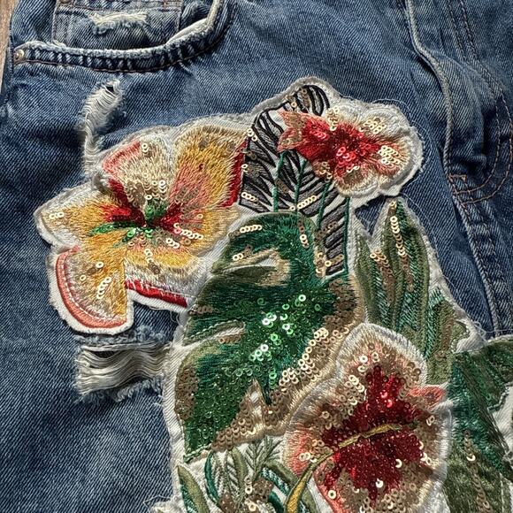 Zara Trafaluc denim Distressed skirt 8 Distressed sequence Floral Appliqué Patch - Picture 2 of 7